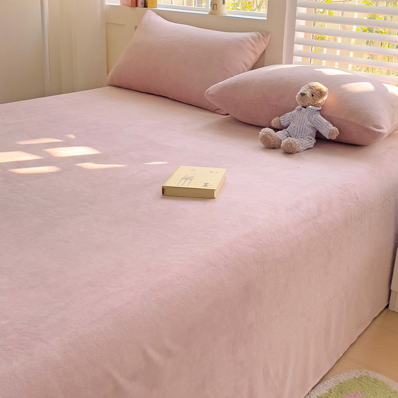 🥳2026 HOT SALE🥳💞50K+ SOLD! 🛏️❄️ 50% OFF! Cozy 3-Piece Bedding Set – instant warmth, anti-static & shed-resistant. 1 sheet + 2 pillowcases, machine washable for cosy winter nights! ✨💚